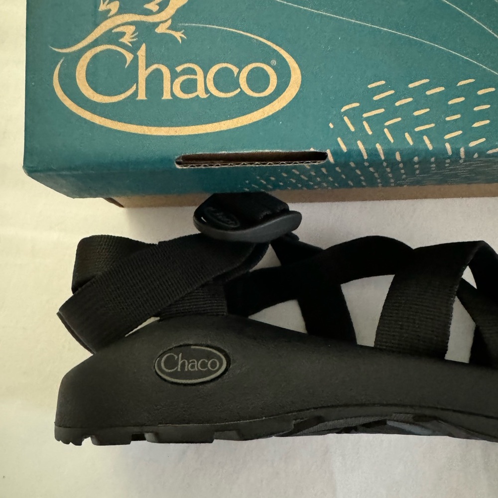 Chaco men size 8 -New - never worn